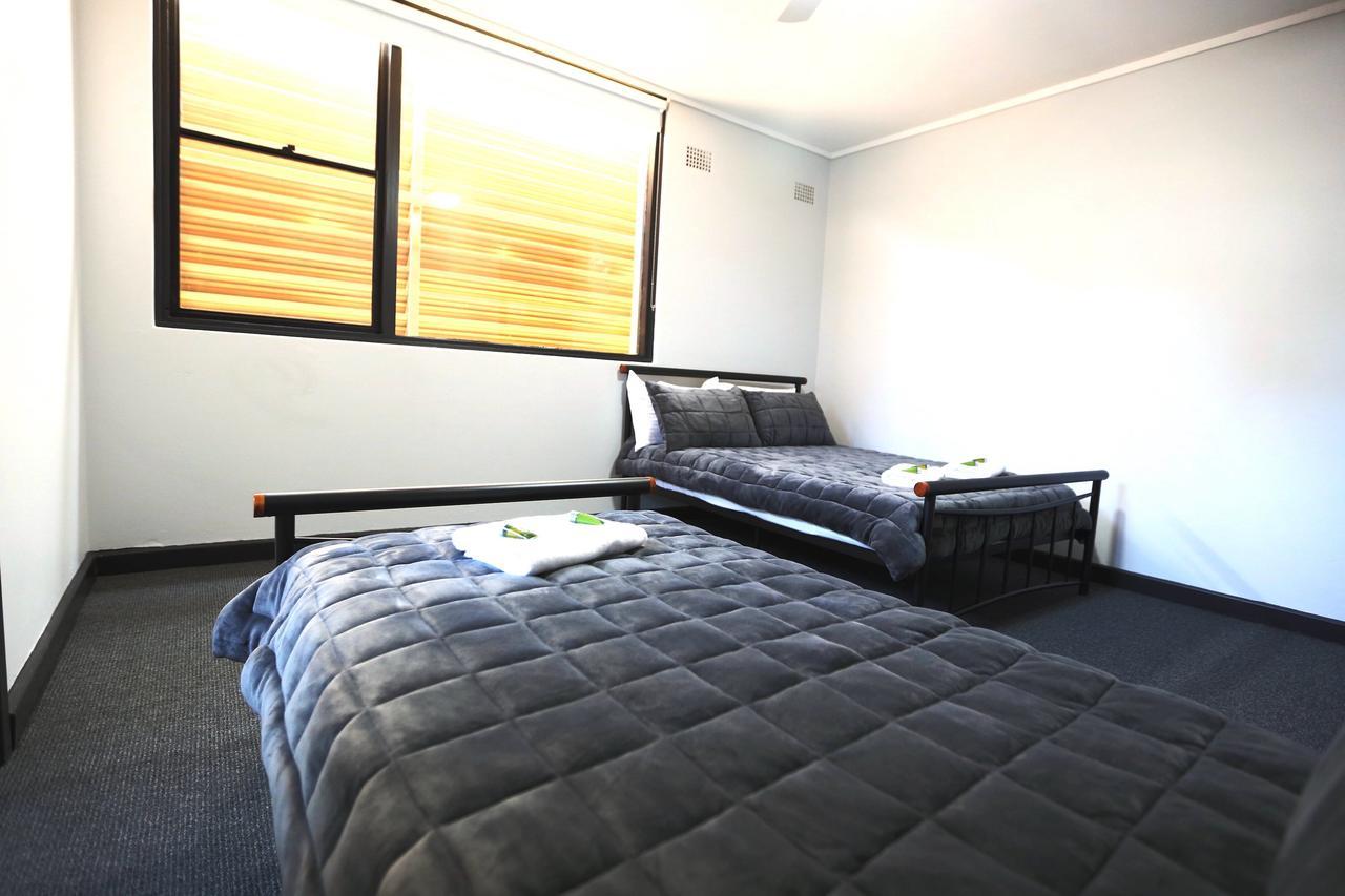 Sydney Hotel 3*